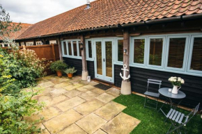 Отель 7 Grove Farm Barns  Скантоурп